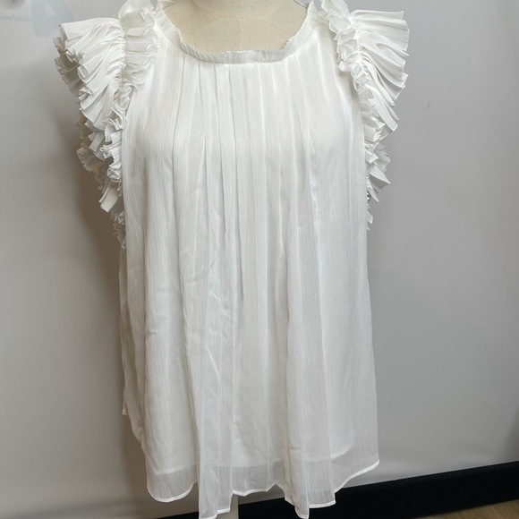 White House Black Market Tops - White House black market white top blouse ruffled